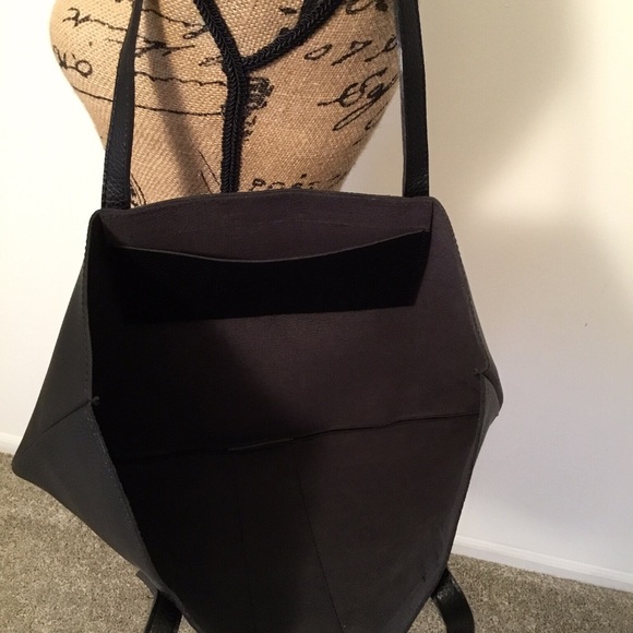 NIB  Vince Camuto Luck Vegan Leather Tote - Picture 5 of 8